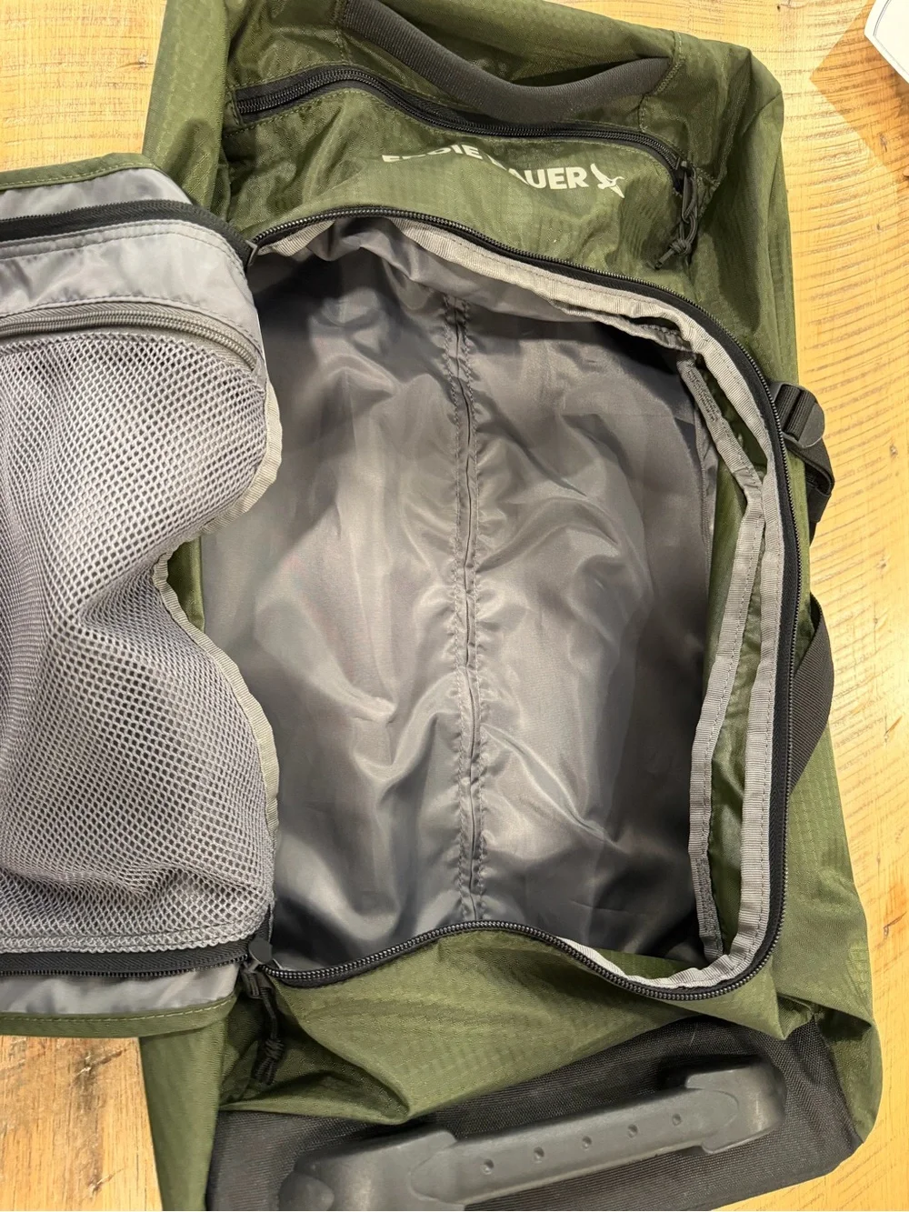 Eddie Bauer Traverse 22 Olive Green Travel Rolling Duffel